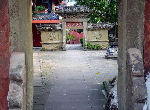 内江圣水寺