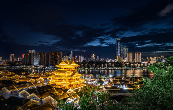 广西柳州旅游打卡窑埠古镇夜景