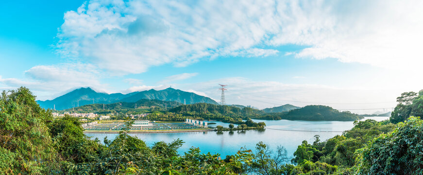 深圳淘金山绿道湖山在望全景图