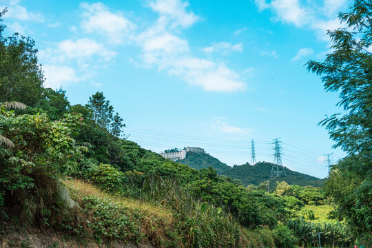 深圳绿道风景山顶水厂宿舍