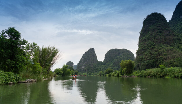 广西阳朔遇龙河自然风光