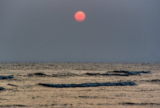 海上日落