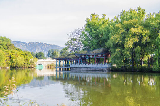 天下第一关瓮城廊亭水池石桥