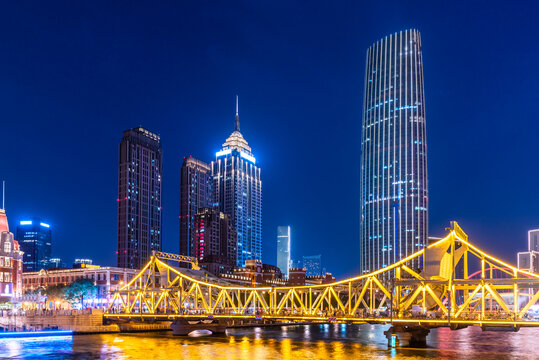 天津津湾广场的天津解放桥夜景