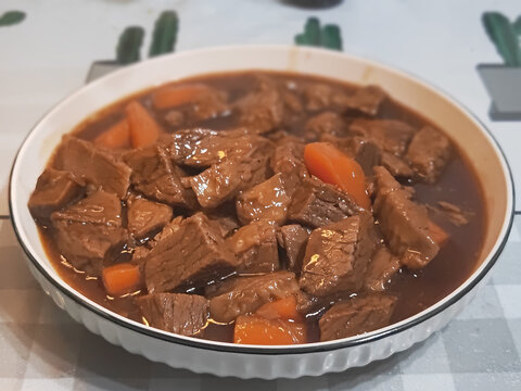 黄焖牛肉