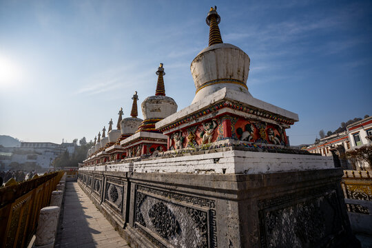 青海西宁塔尔寺建筑外景