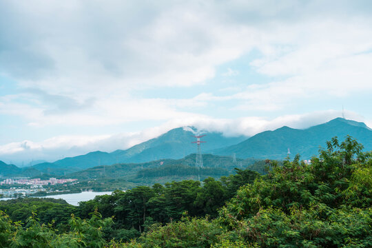 深圳风光栖霞驿站视角风景图