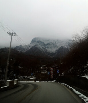 山区公路冬季