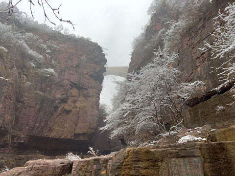 红石峡雪景