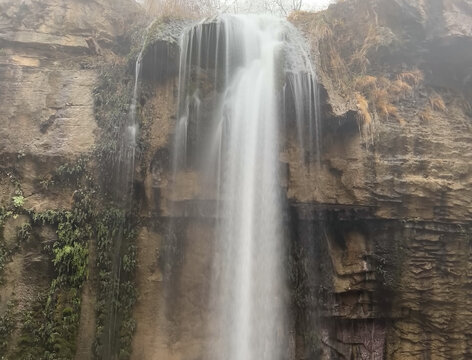 红石峡瀑布