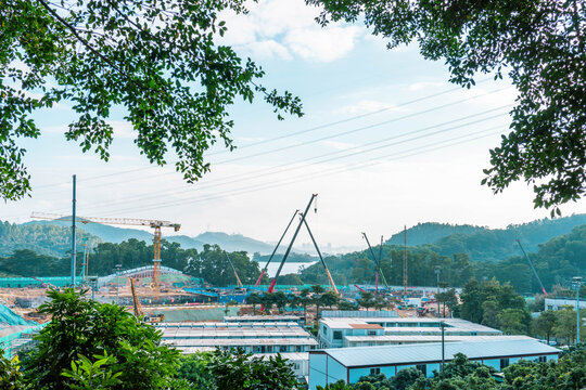 建筑工程工地水墨远山风景