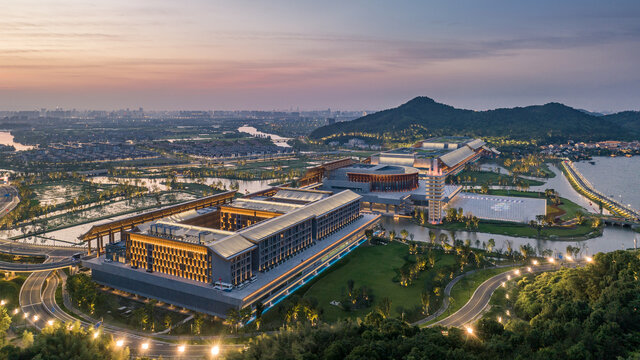 宁波东钱湖国际会议中心夜景