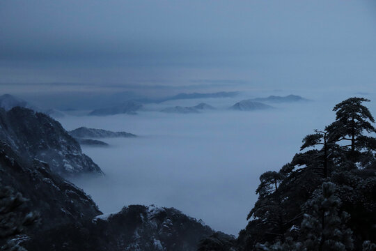 黄山雪山