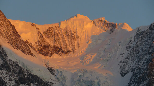 梅里雪山西坡