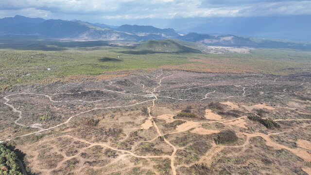 保山市腾冲火山公园火山口