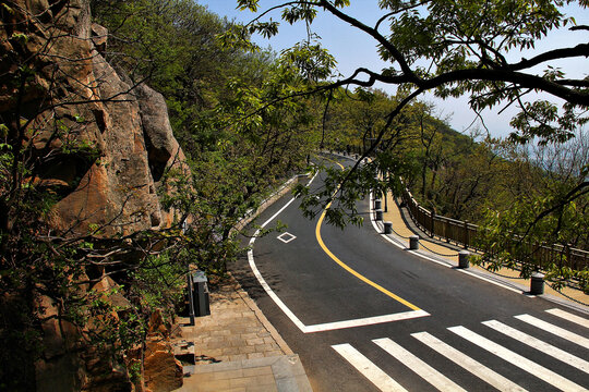 花果山盘山路