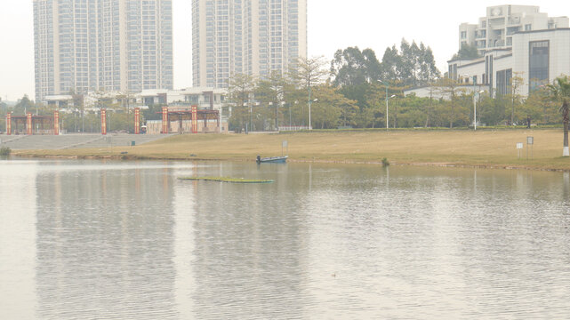 仙湖湖水风景