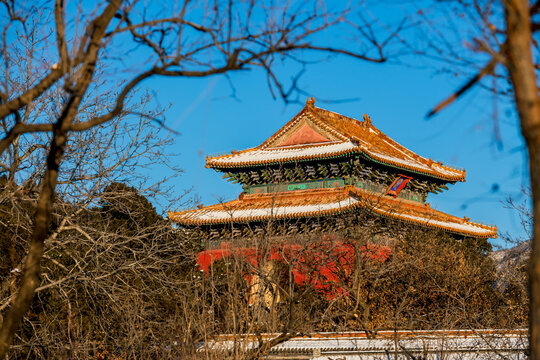 雪后长陵