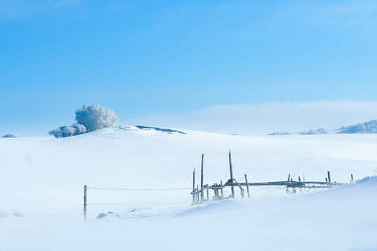 北方冬季田园雪景