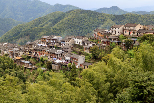 高山村落木梨硔