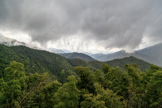 群山