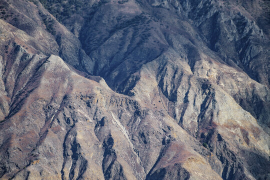 云南214国道风景山体岩层