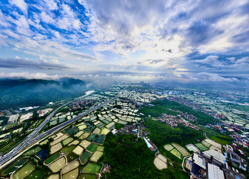 西樵山田园云海