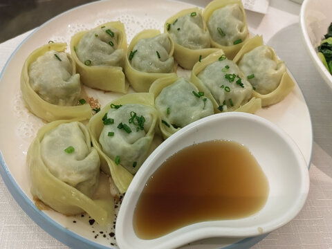 菜肉馄饨