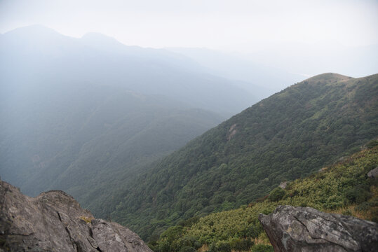 东莞第一峰