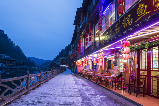 凤凰古城雪景