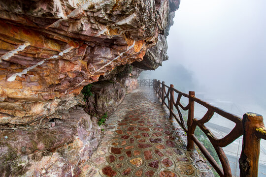 北帝山旅游风景区彩石步道