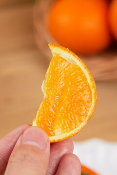 一瓣果冻橙的特写