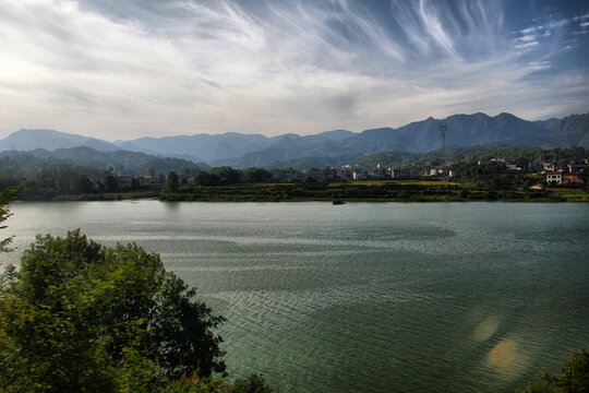 湘西乡村河流