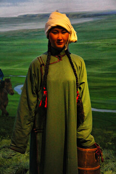 蒙古族女子生活场景蜡像