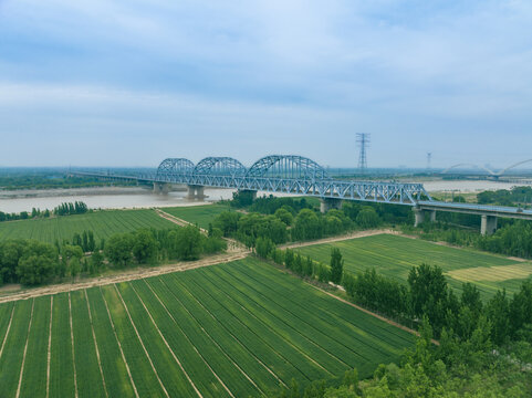 山东济南京沪高铁黄河铁路桥