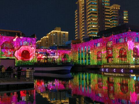 亮马河国际风情水岸夜景灯光秀