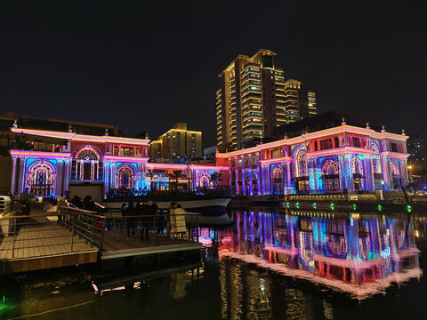 亮马河国际风情水岸夜景灯光秀