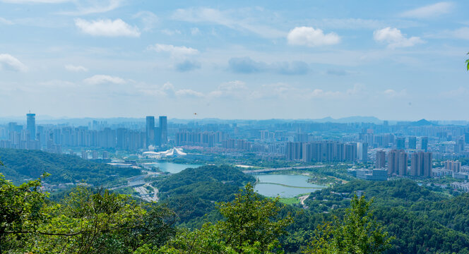 岳麓山上俯瞰长沙