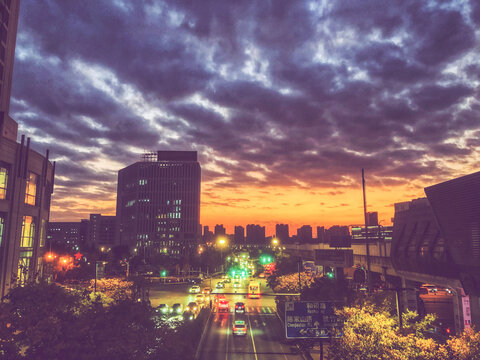 上海嘉定城市夕阳景色