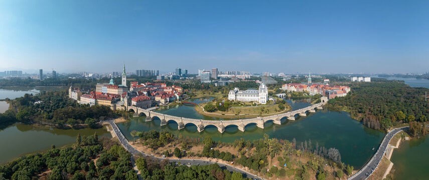 东莞松山湖华为欧洲小镇全景