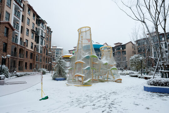 重庆巫山摩天岭雪景图