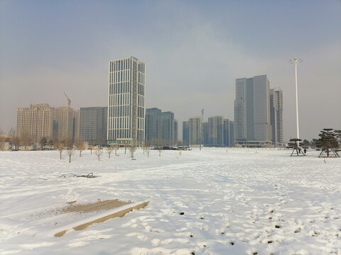 城市雪景