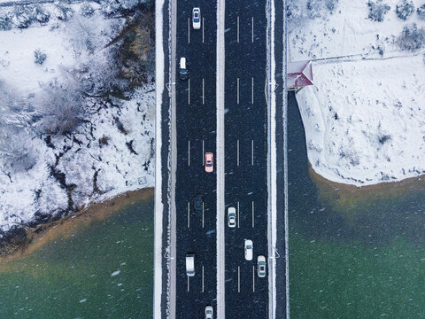 长沙福元路大桥的雪景