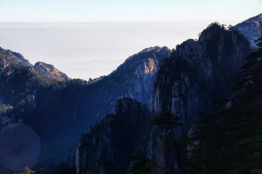 黄山远眺地平线