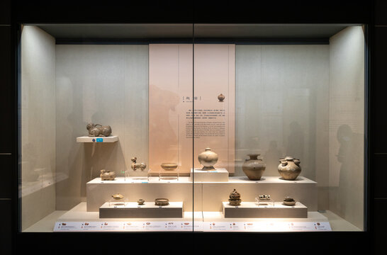 古代瓷器展厅展览