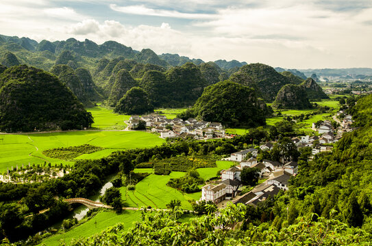 万峰林