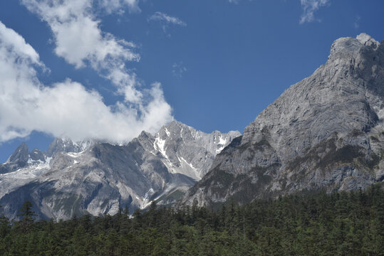 玉龙雪山