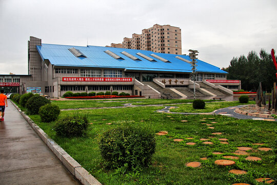 佳木斯大学校园建筑体育场