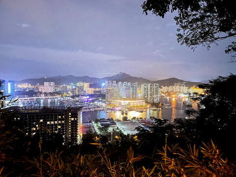 鹿回头夜景