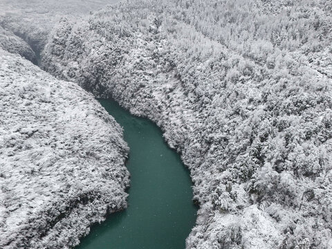 贵州黔东南大峡谷冬季雪景风光